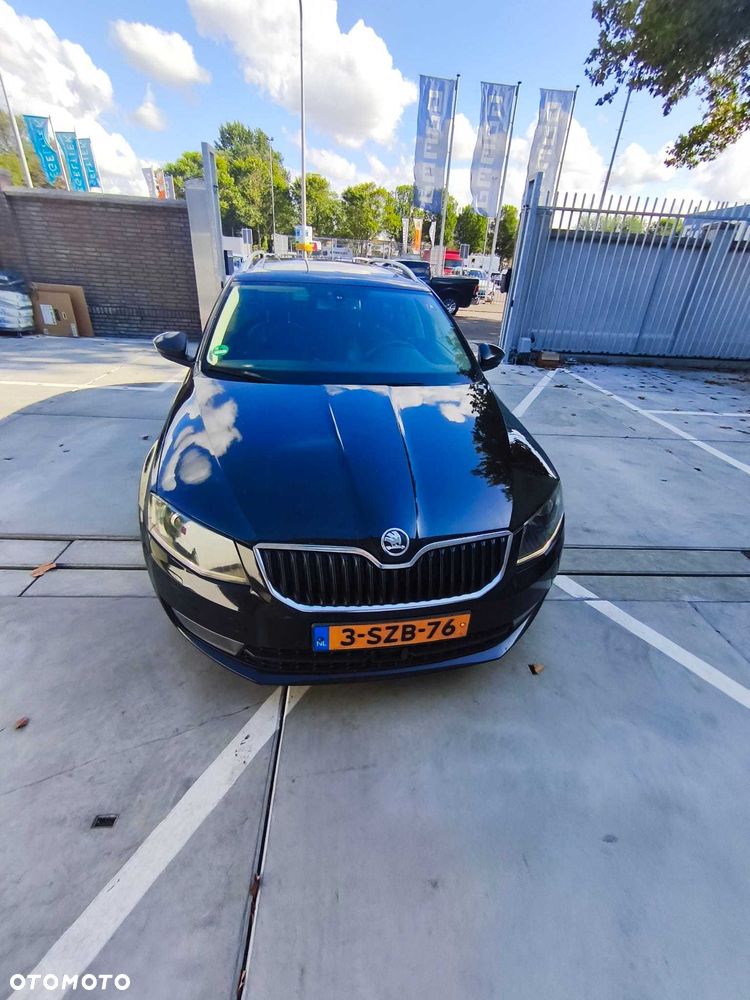 Skoda Octavia - 2