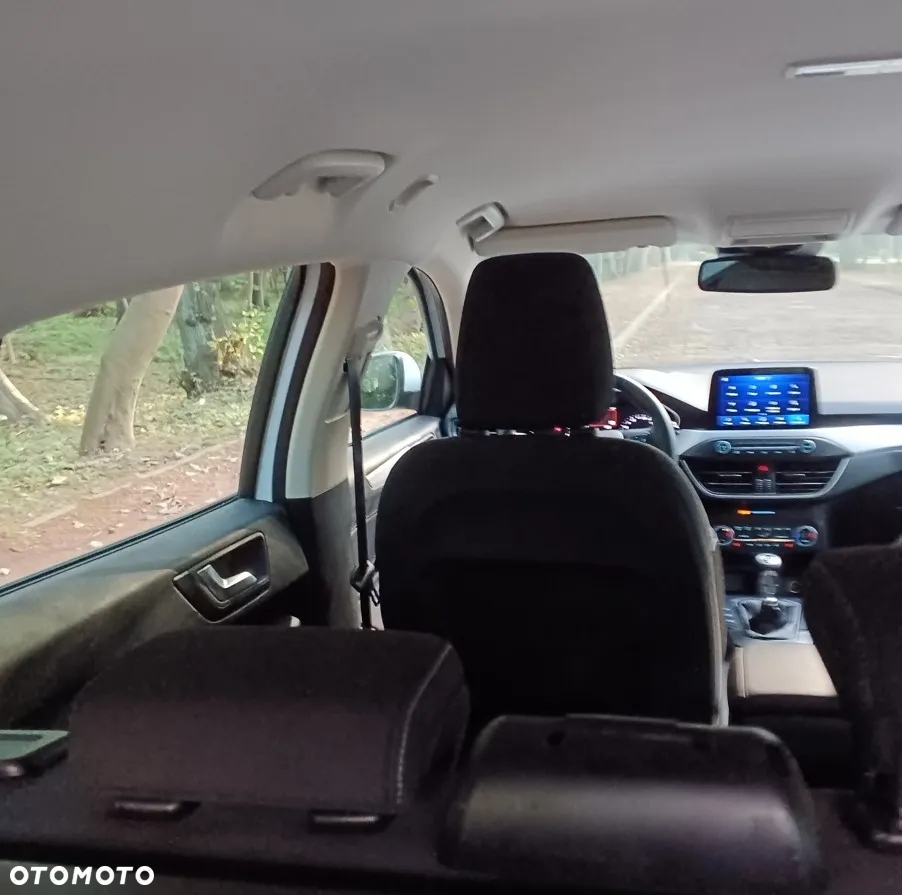 Ford Focus 1.5 EcoBlue Start-Stopp-System COOL&CONNECT - 23