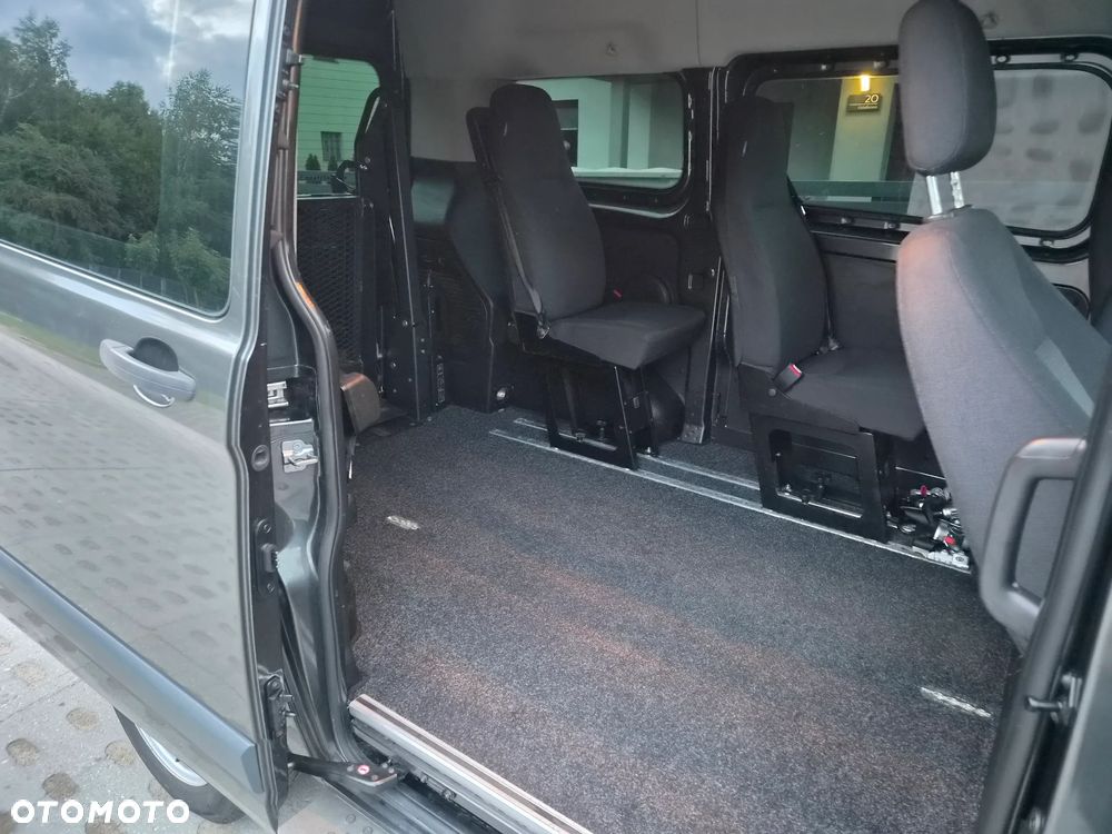 Ford Transit Custom - 12