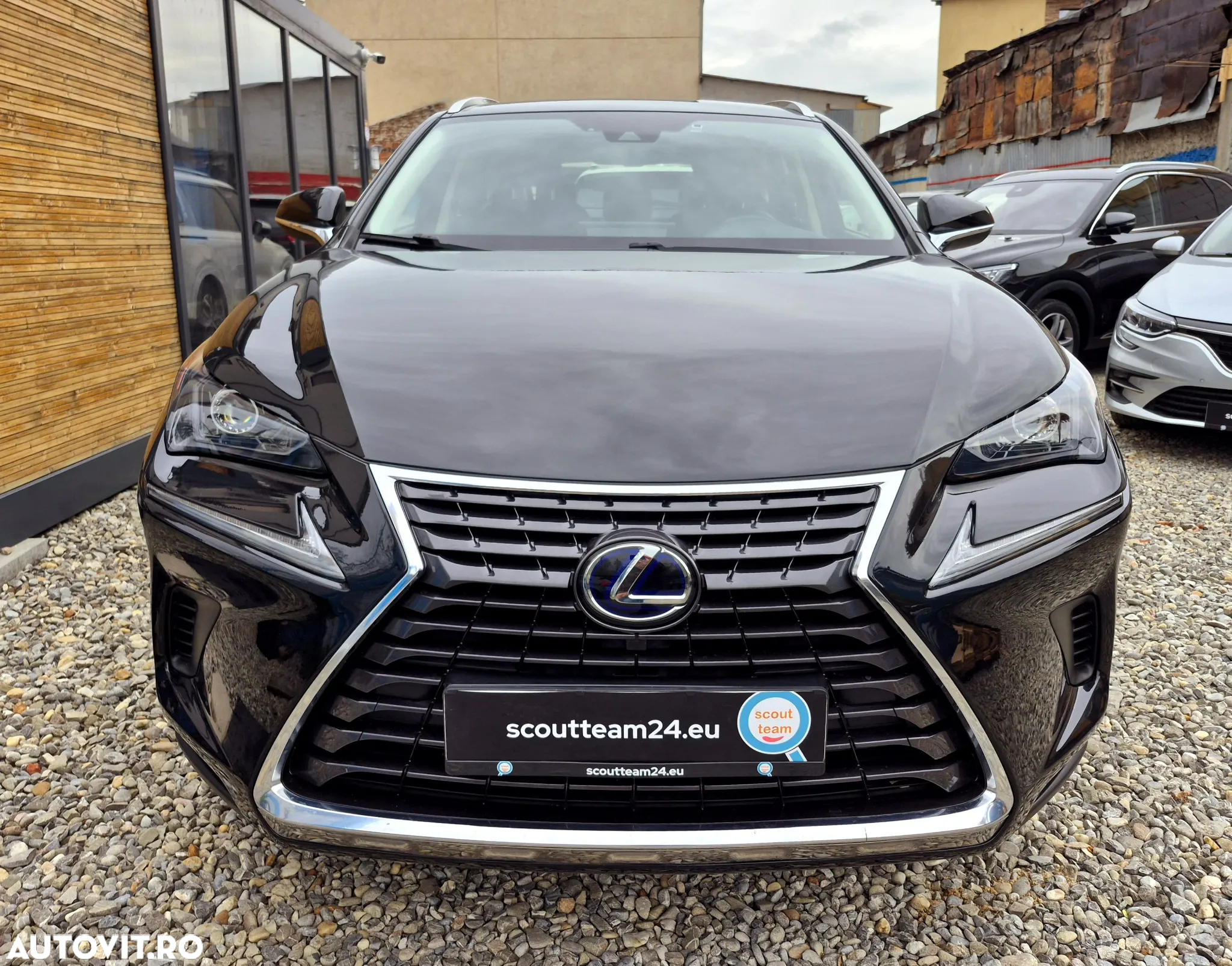 Lexus Seria NX - 3