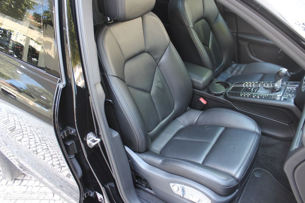 Porsche Macan S - 23