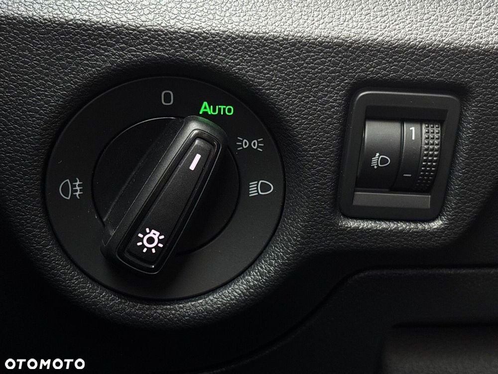 Skoda Kamiq 1.0 TSI Ambition DSG - 21