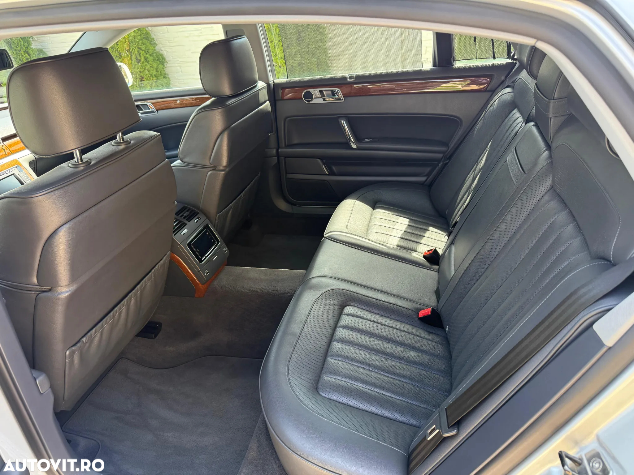 Volkswagen Phaeton 3.0 V6 TDI DPF 4MOTION Tiptronic - 29