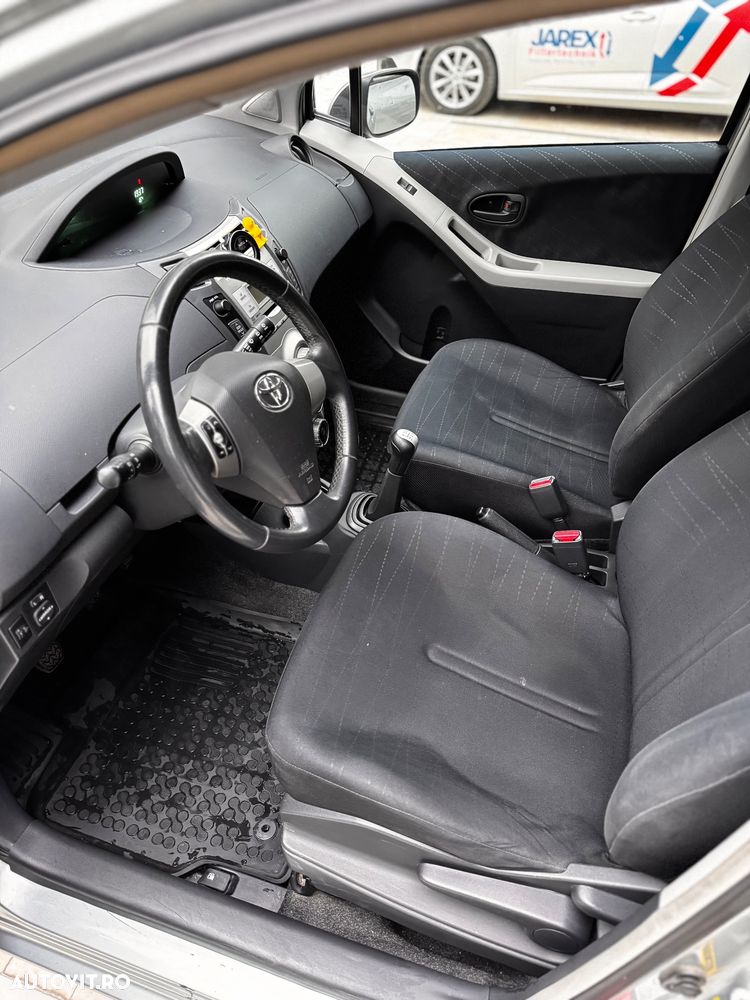 Toyota Yaris 2007 photo 5