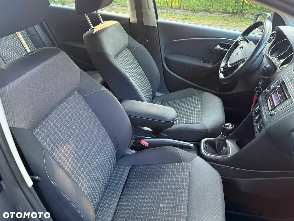 Volkswagen Polo 1.2 TSI Blue Motion Technology Lounge - 8