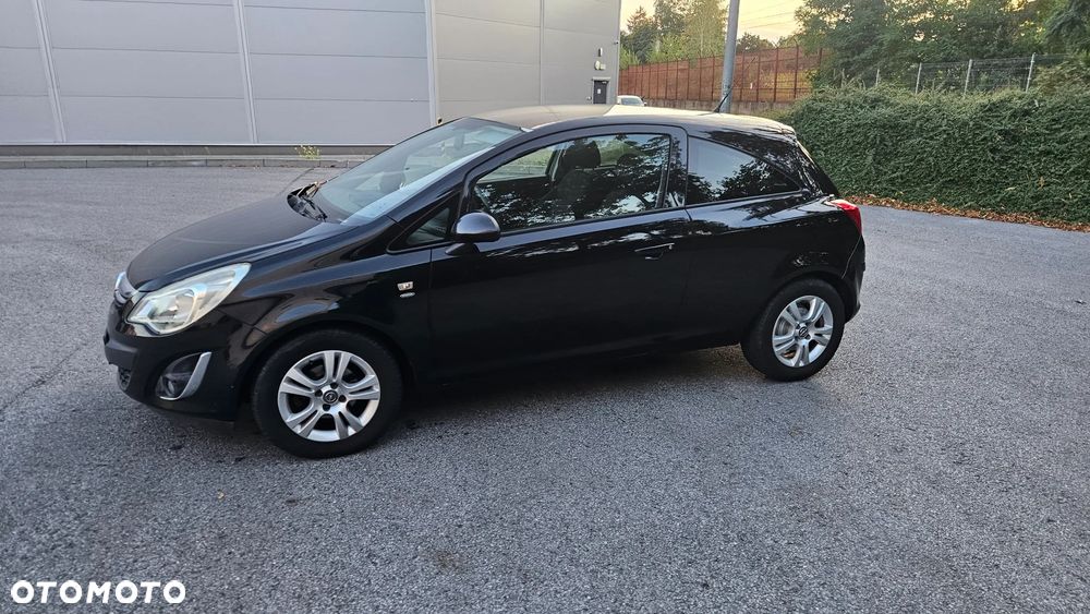 Opel Corsa 1.4 16V Satellite - 24