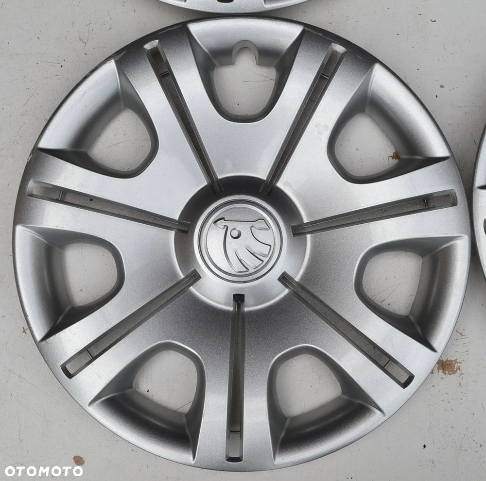 ORYGINALNE KOŁPAKI OEM SKODA 14 CALI x4szt. K-695 - 6