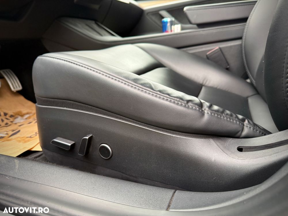 Tesla Model 3 Langstreckenbatterie Allradantrieb Dual Motor Performance - 11