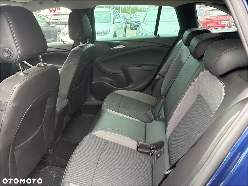 Opel Astra 1.5 CDTI Elegance S&S - 13