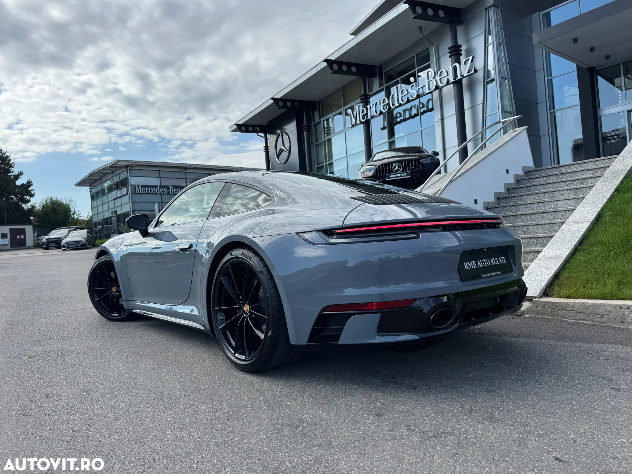 Porsche 911 Carrera S - 4