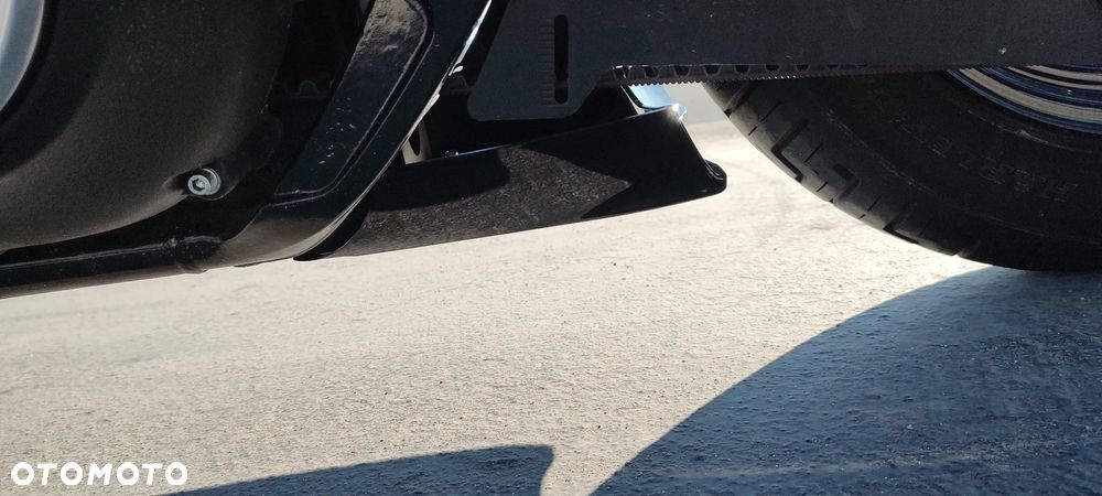 Harley-Davidson Softail Street Bob - 11