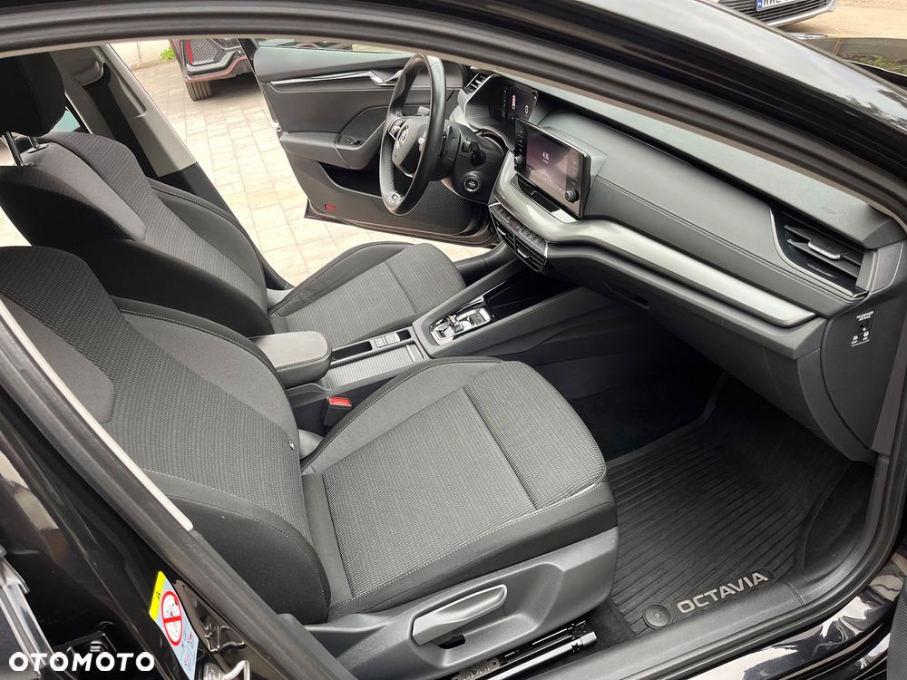 Skoda Octavia 2.0 TDI Style DSG - 12
