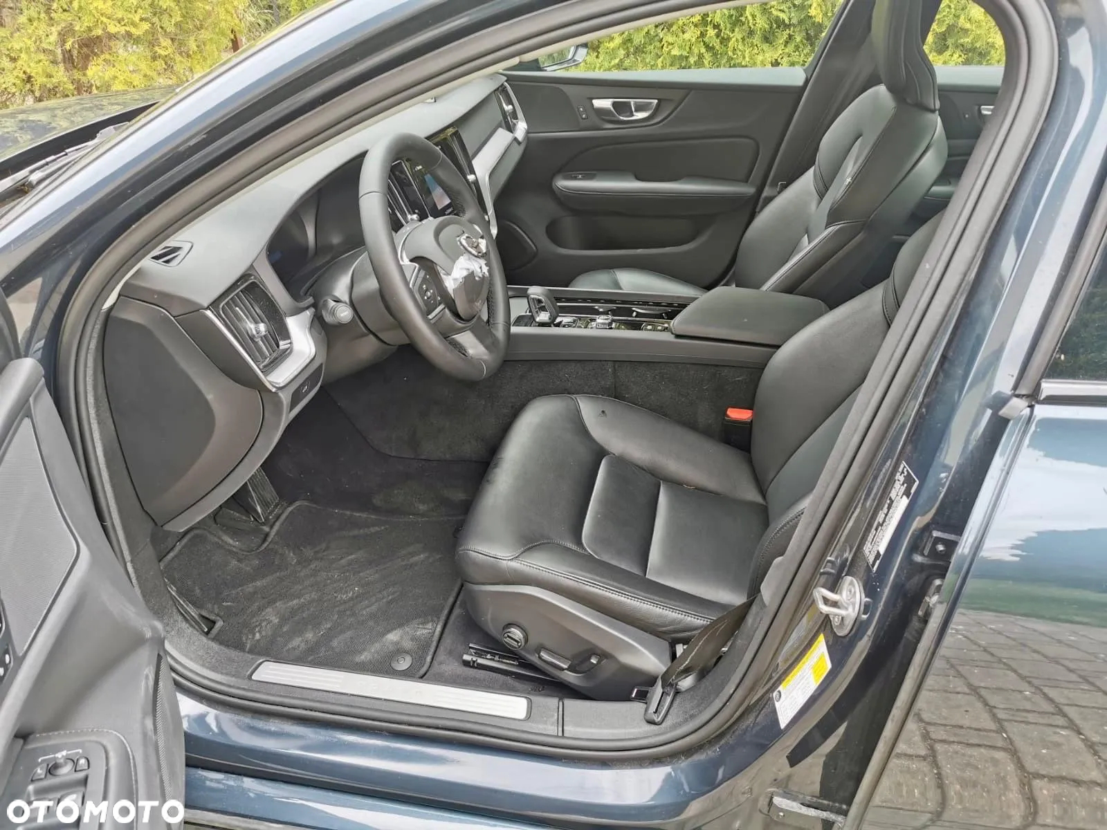 Volvo S60 B5 B AWD Plus Dark - 8