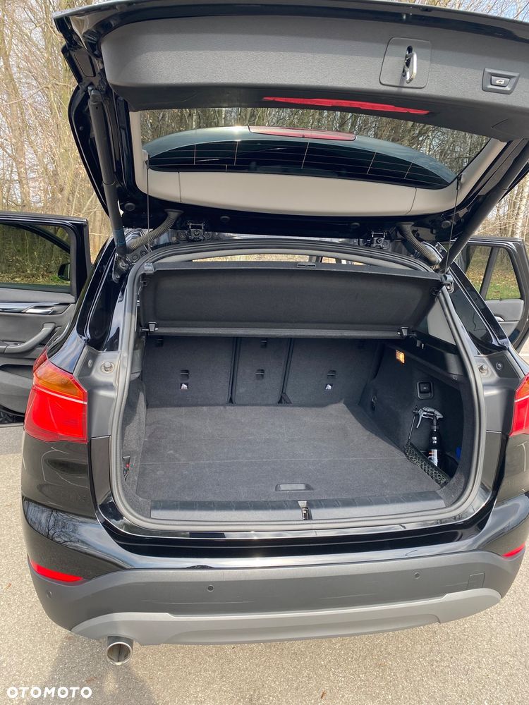 BMW X1 sDrive18i - 10