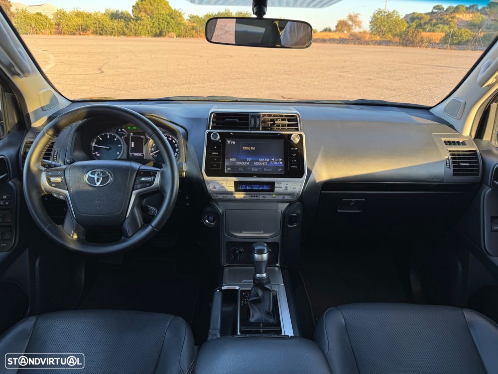 Toyota Land Cruiser Prado - 21