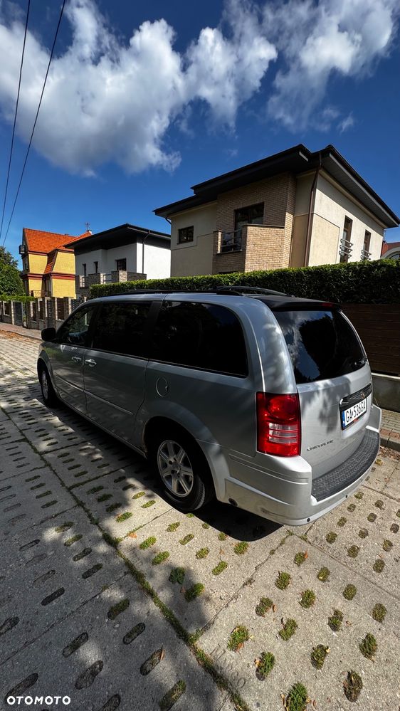 Chrysler Town & Country 4.0 Limited - 6