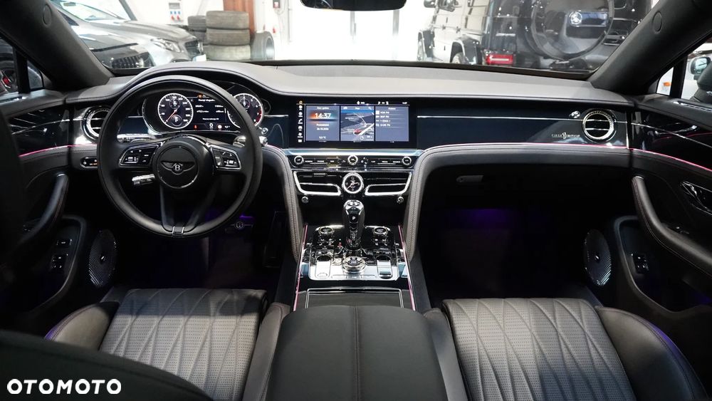 Bentley Flying Spur V8 S - 7