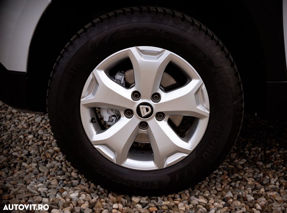 Dacia Duster 1.5 Blue dCi 4WD Comfort - 36