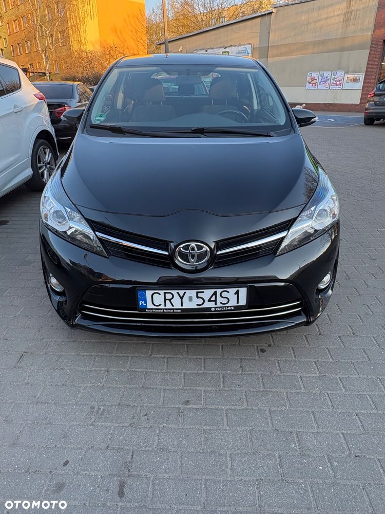 Toyota Verso 2.0 D-4D 5-Sitzer Executive - 7