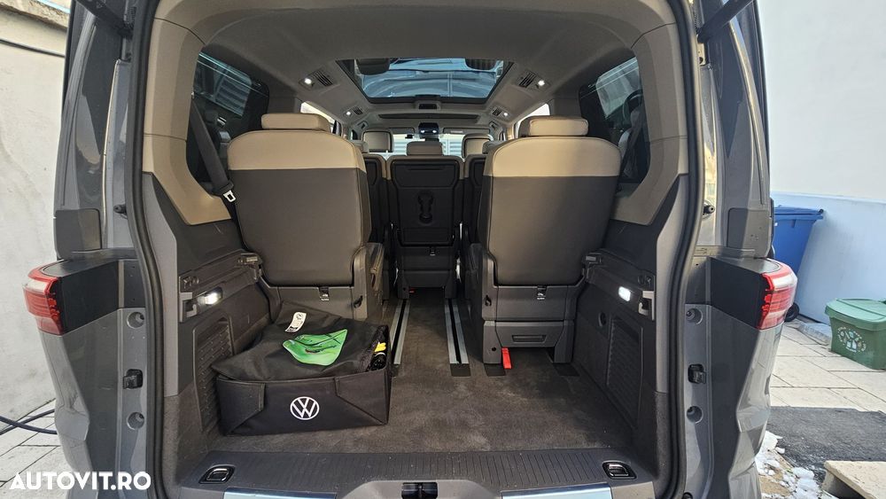 Volkswagen Multivan - 8