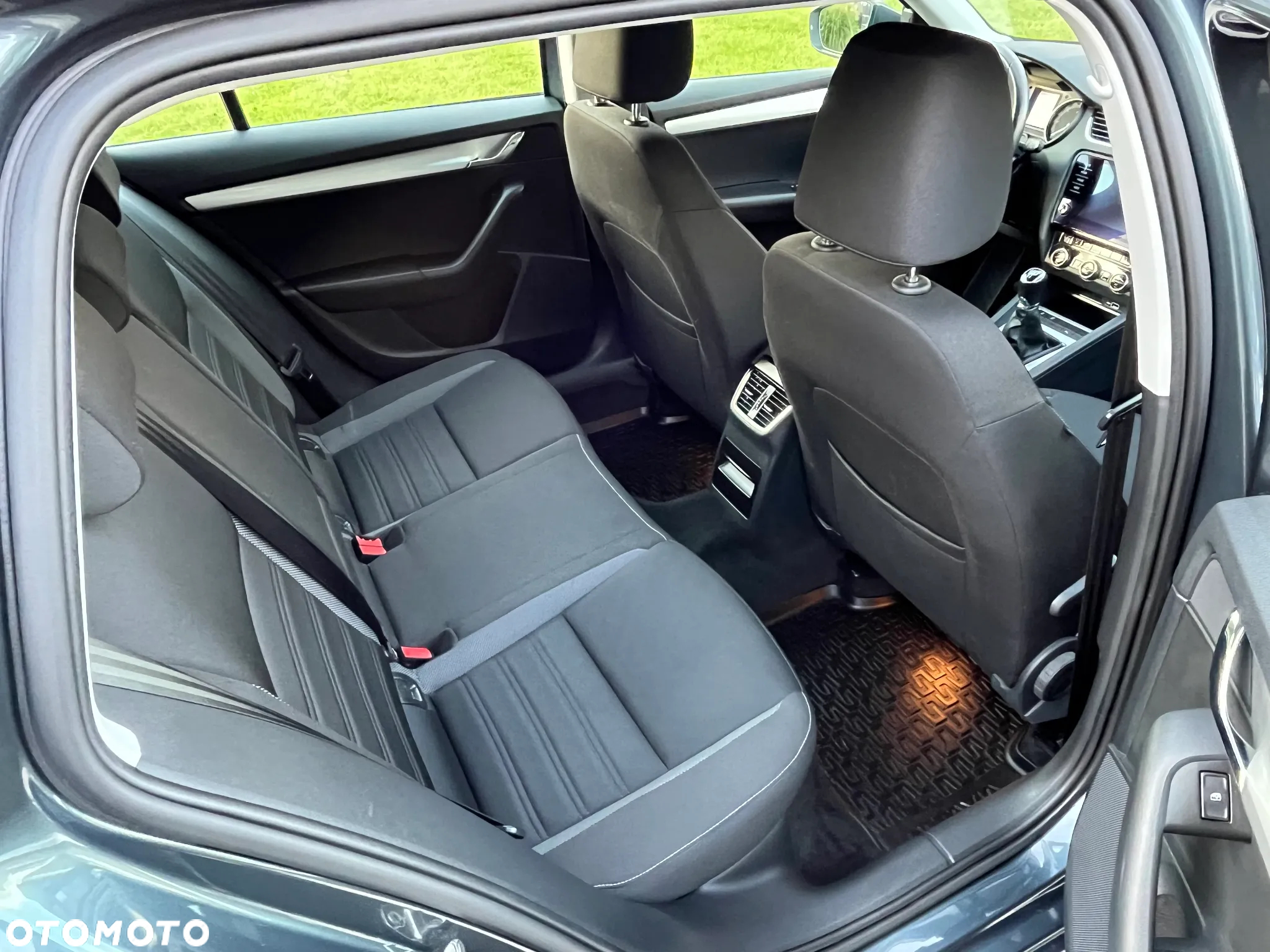 Skoda Octavia 1.6 TDI SCR Ambition - 10