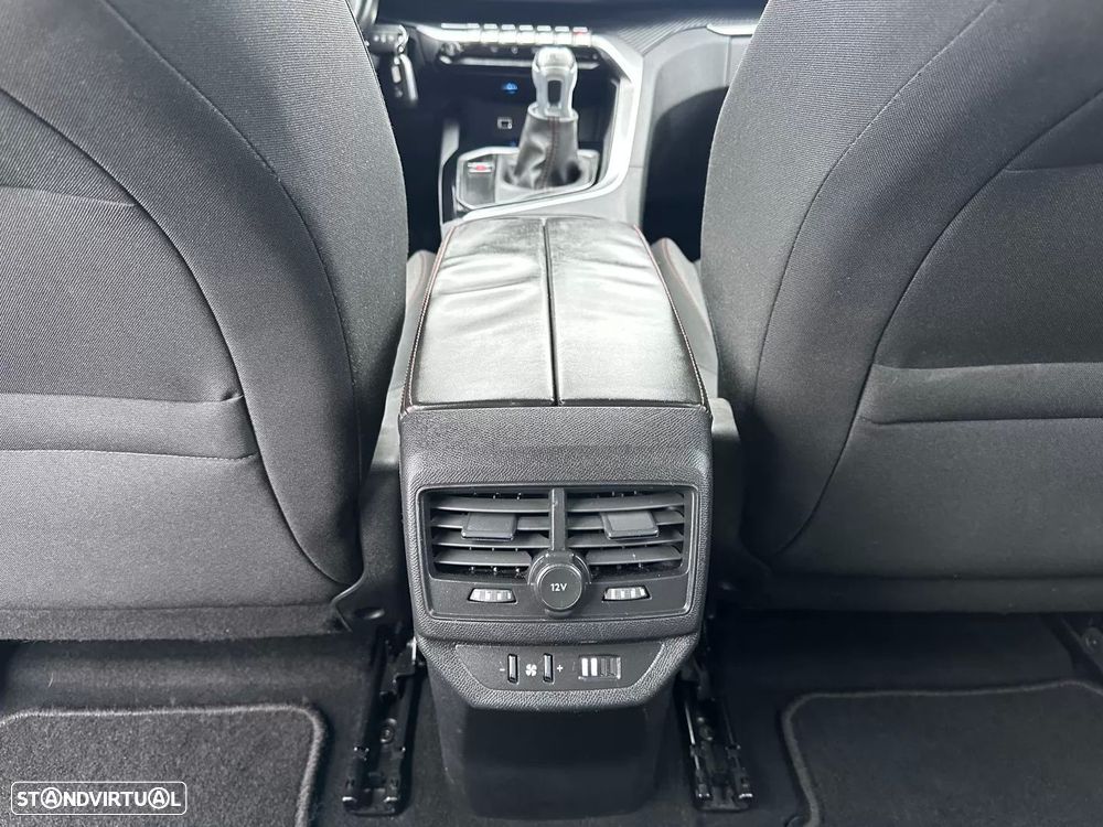 Peugeot 5008 1.2 PureTech Allure Pack - 43