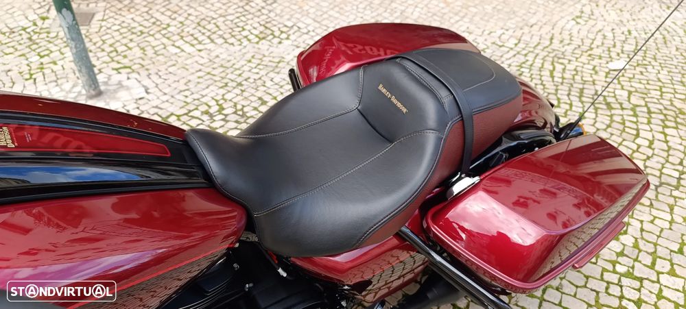 Harley-Davidson Tour Road Glide Aniversário - 12