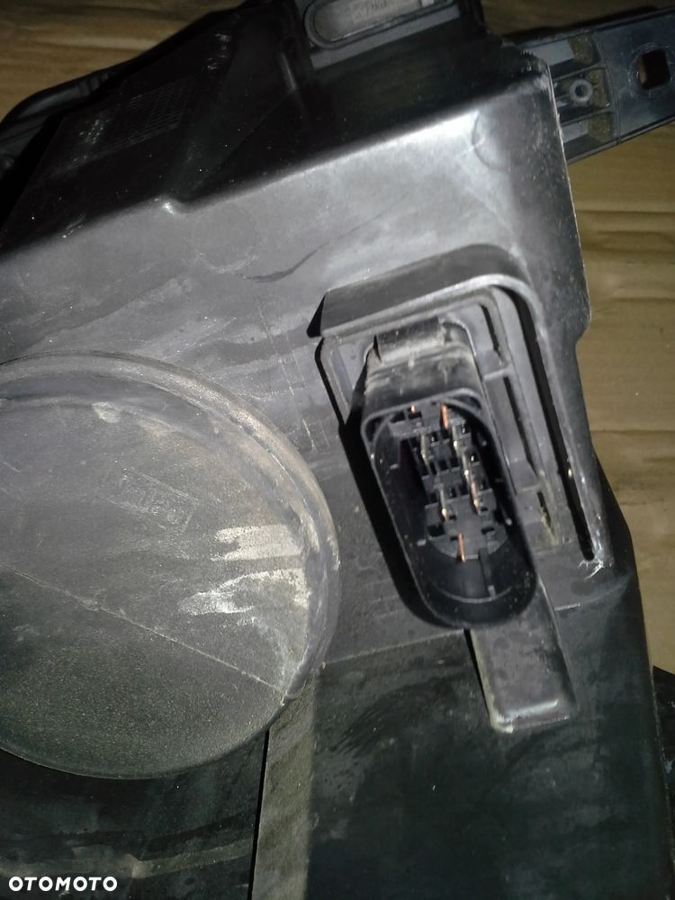 Mercedes Sprinter 907 lampy - 5