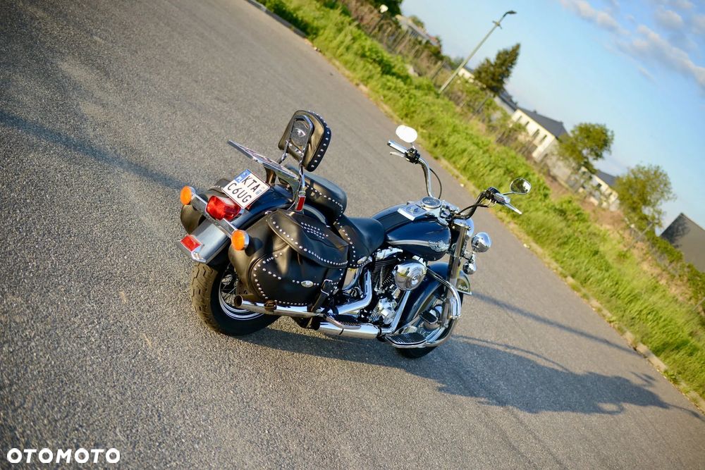 Harley-Davidson Softail Heritage Classic - 24