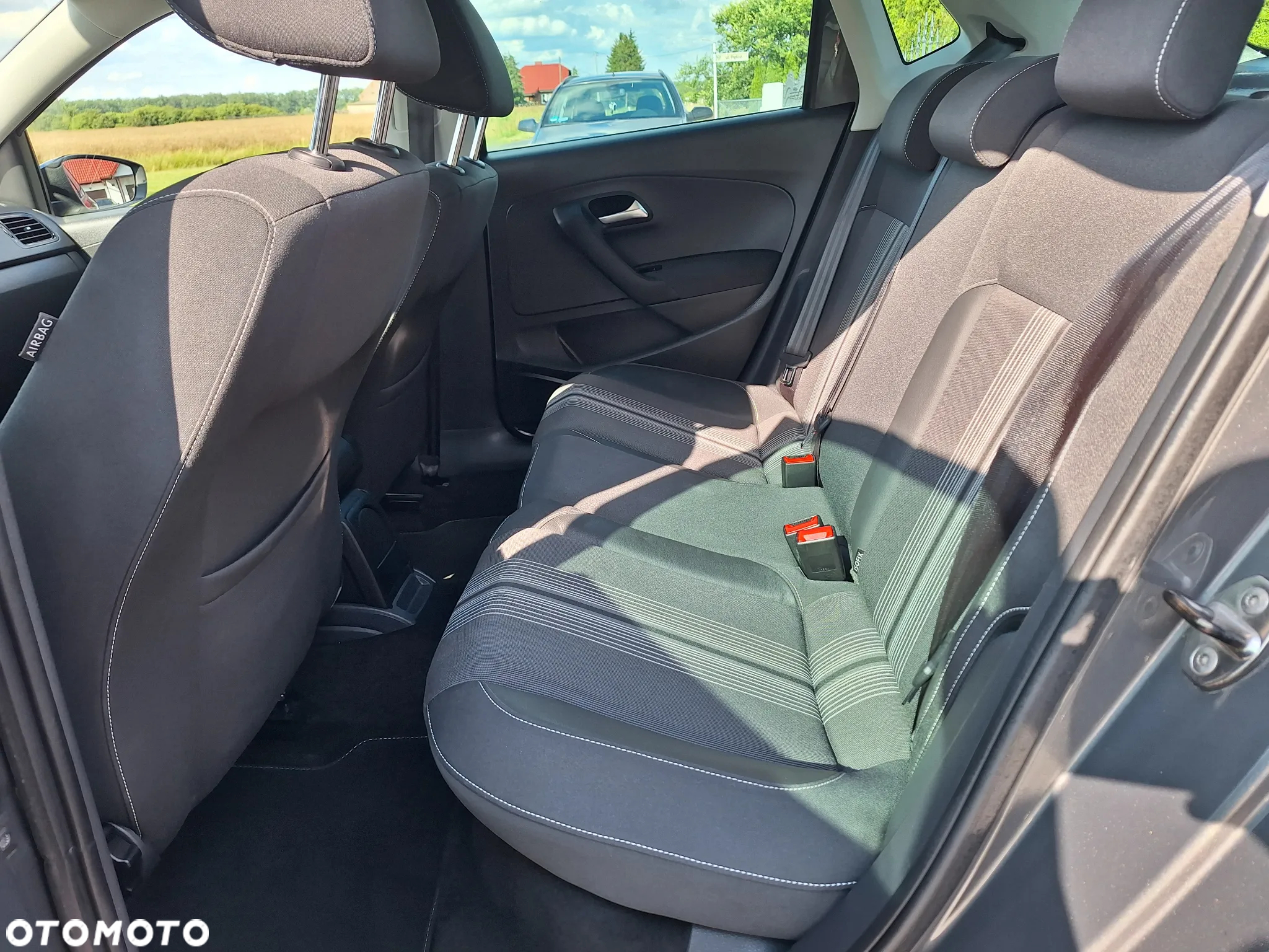 Volkswagen Polo - 8
