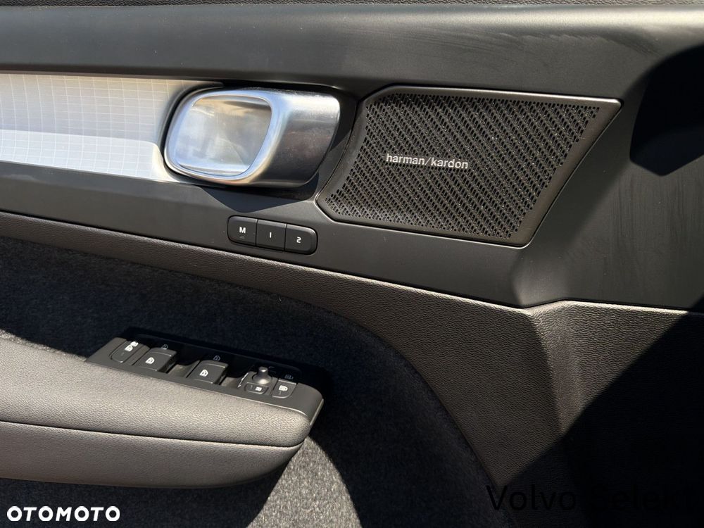 Volvo XC 40 - 26