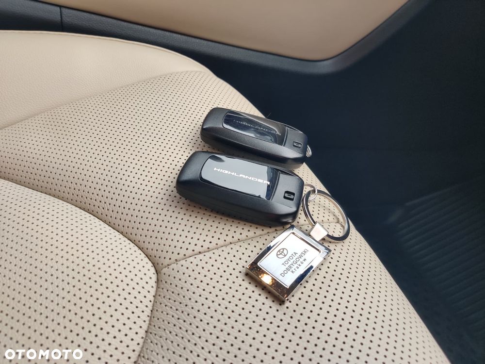 Toyota Highlander 2.5 Hybrid Executive - 16