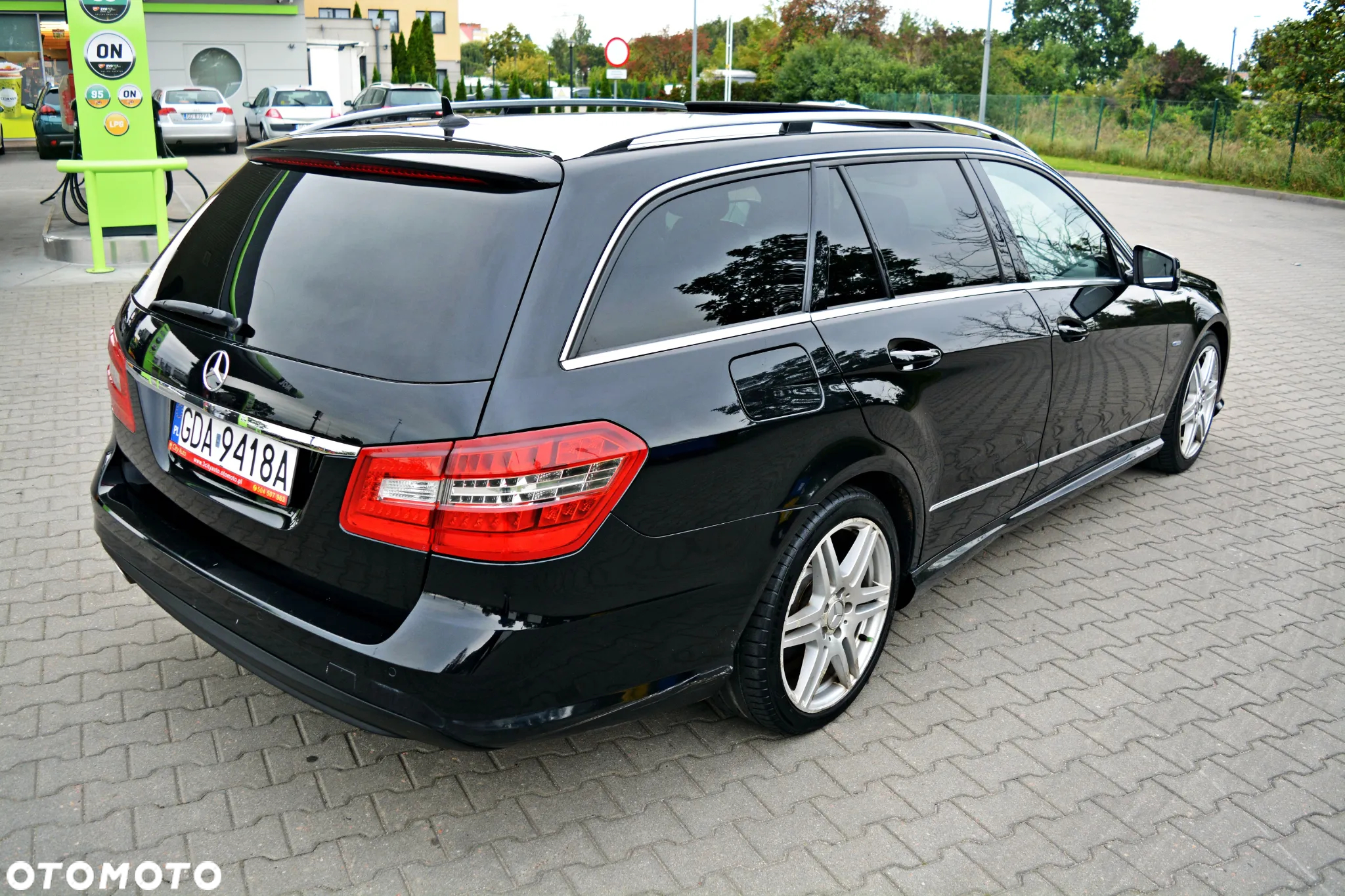 Mercedes-Benz Klasa E 250 T CDI DPF BlueEFFICIENCY 7G-TRONIC Avantgarde - 3