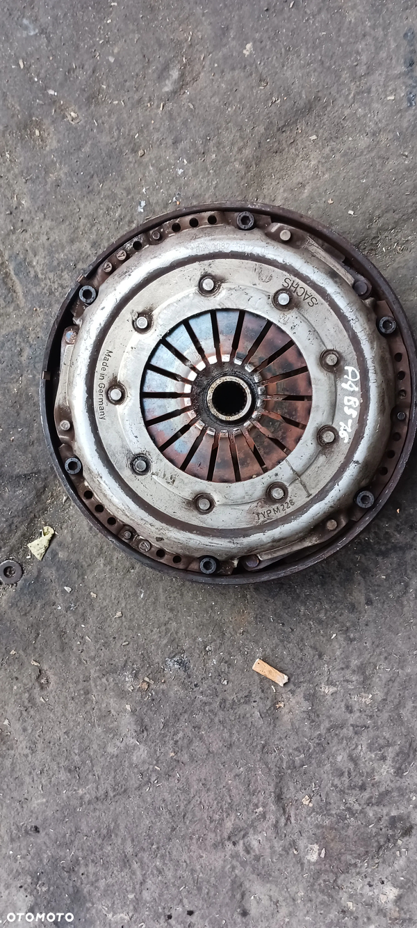 Sprzęgło dwumasowe Audi A4 B5 1,6 102KM SACHS 058141117b Docisk tarcza