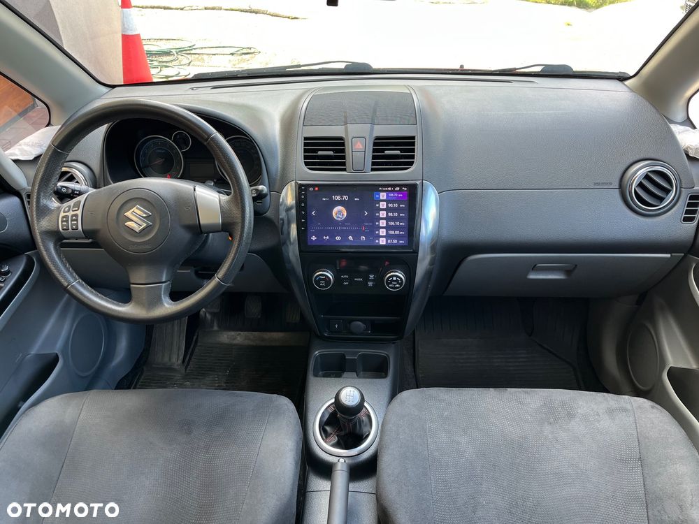 Suzuki SX4 1.6 VVT 4x4 Style - 11