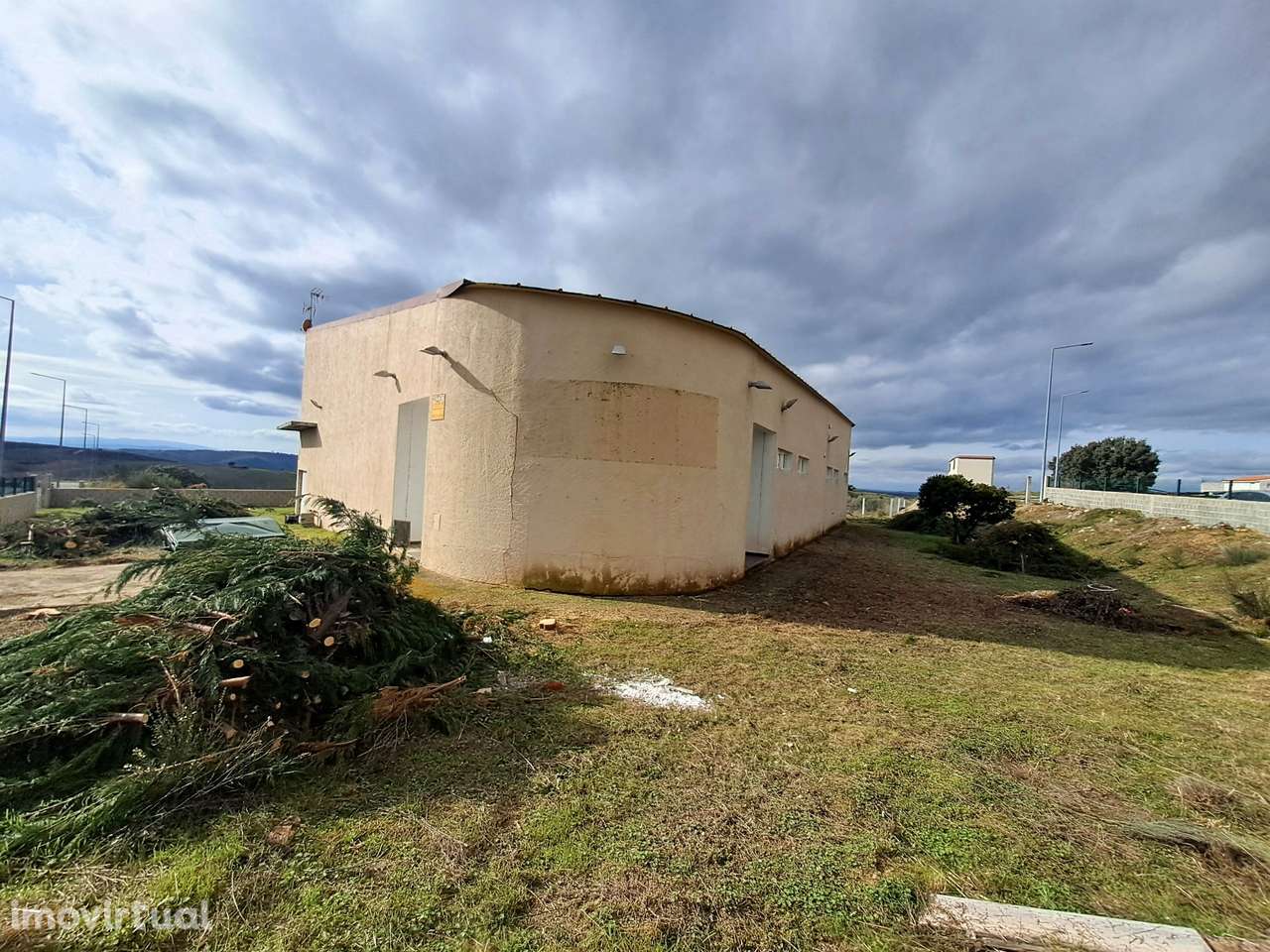 Espaço Comercial, zona industrial de Vimioso - Grande imagem: 4/26