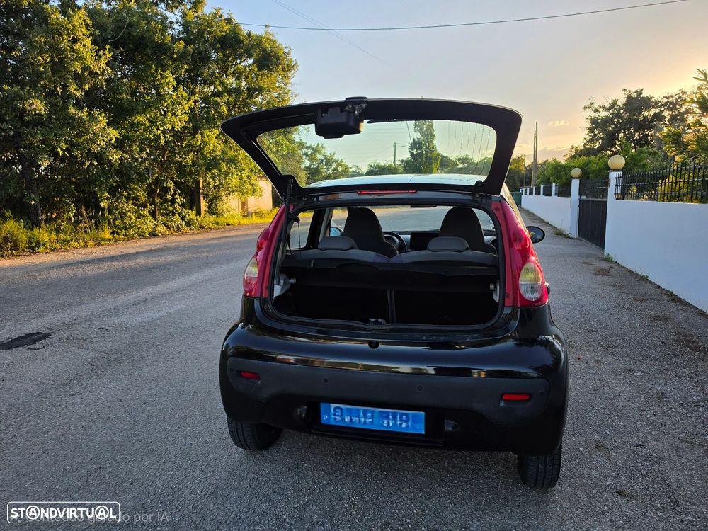 Peugeot 107 1.0 Trendy - 10