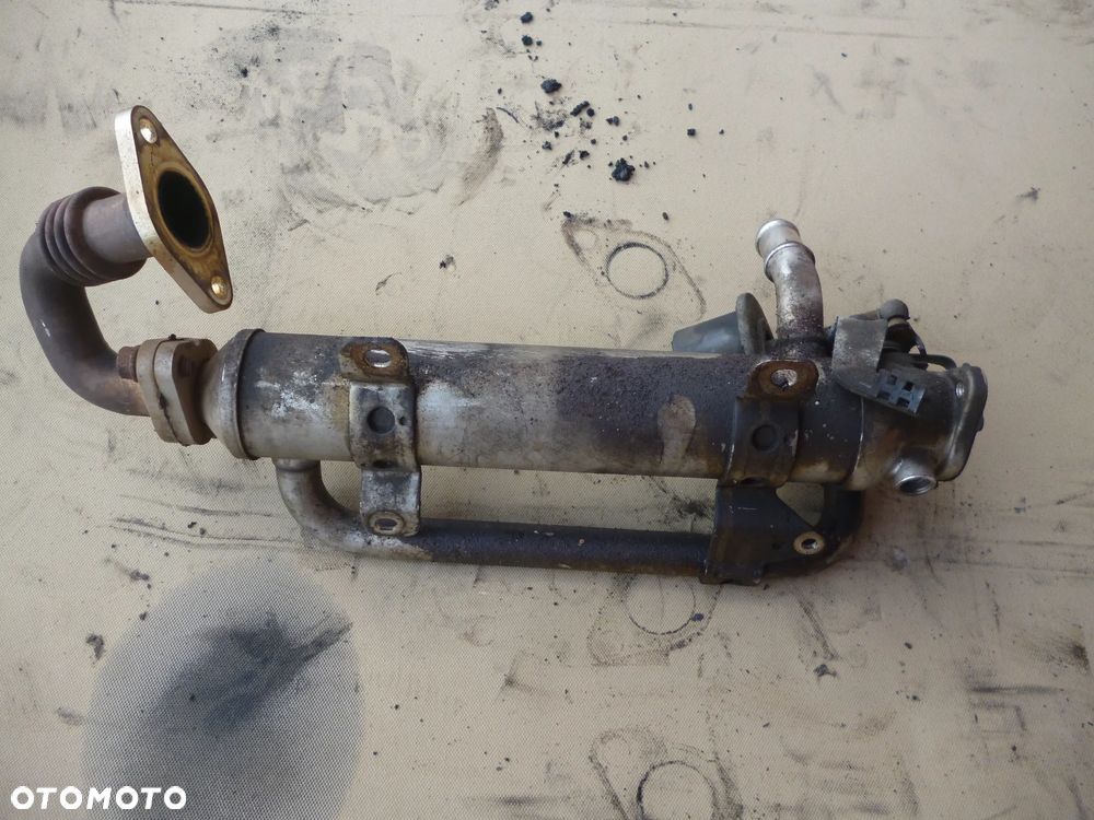 VW PASSAT B6 2.0 TDI BMR CHŁODNICZKA SPALIN EGR - 2