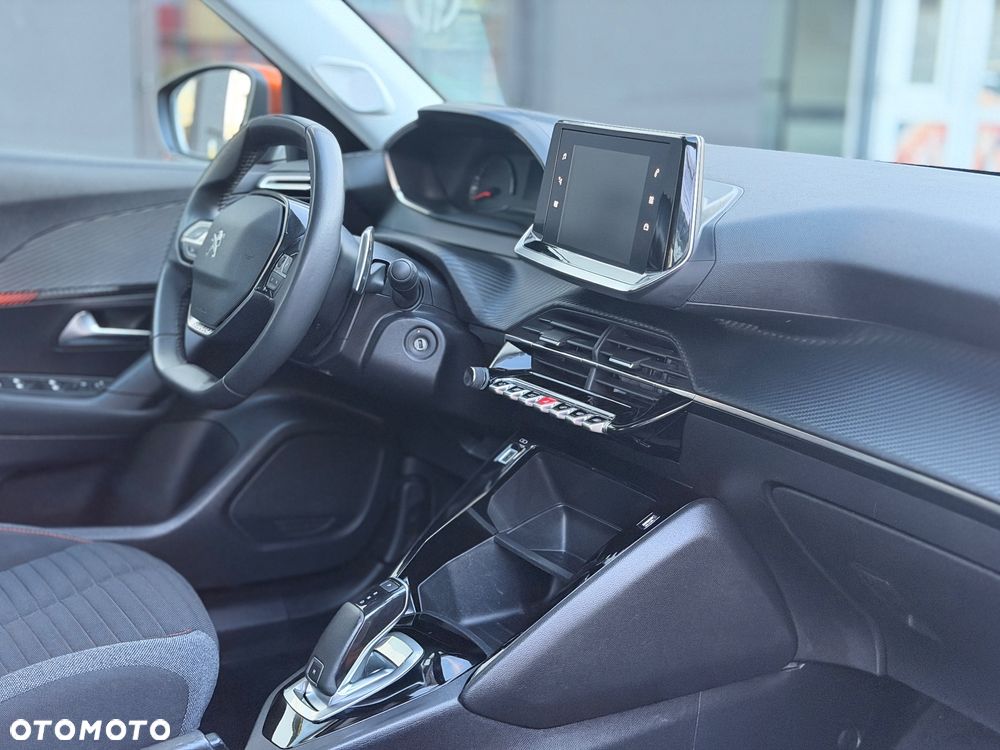 Peugeot 2008 PureTech 130 EAT8 Active - 27