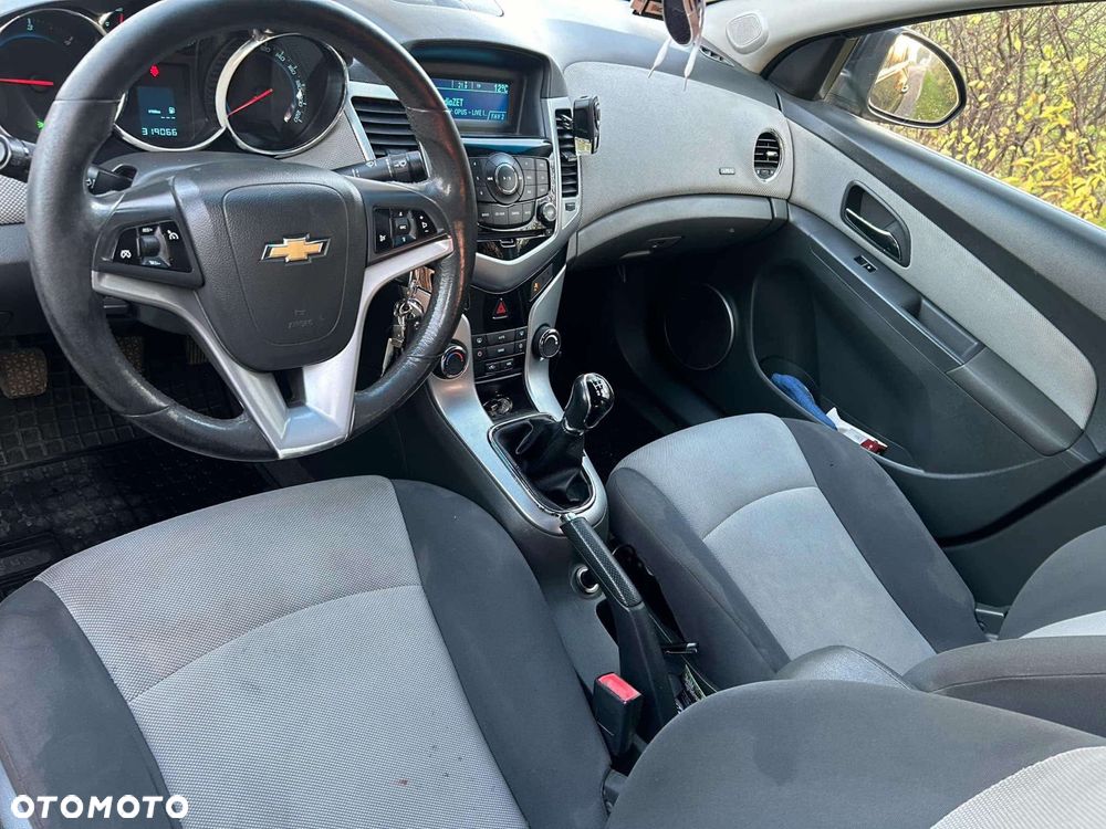 Chevrolet Cruze - 3
