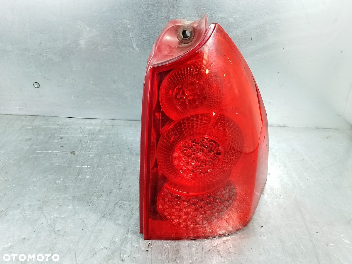 LAMPA TYLNA PRAWA PEUGEOT 307 SW KOMBI - 1