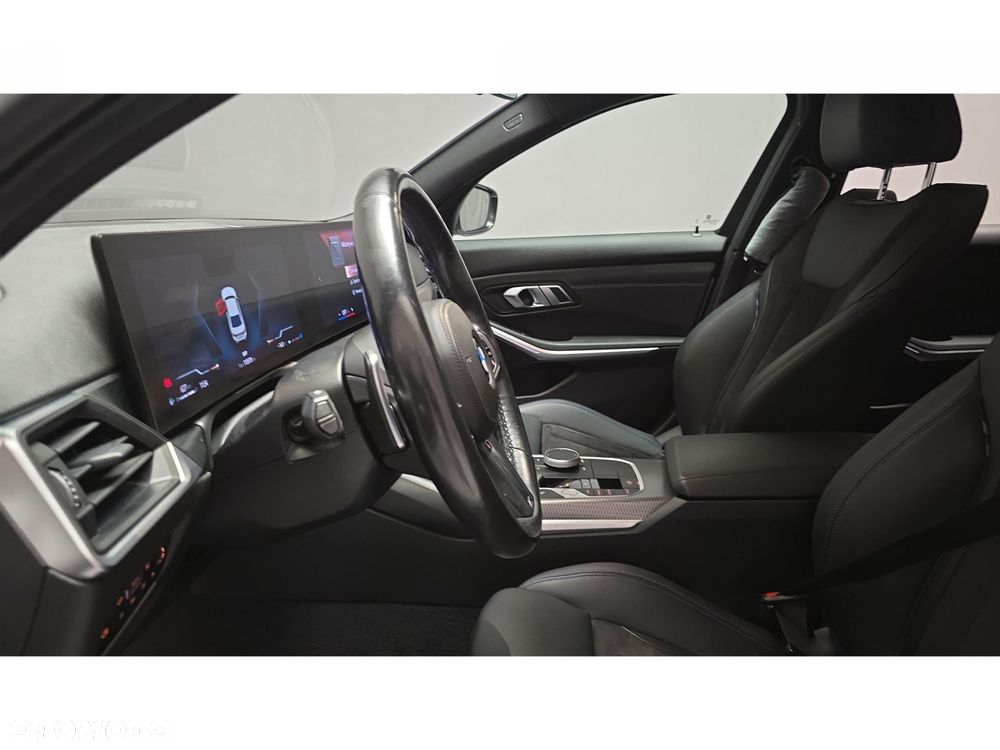 BMW Seria 3 320d xDrive mHEV M Sport - 28