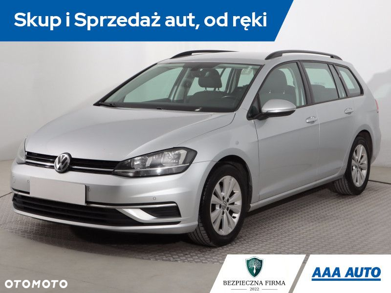 Volkswagen Golf - 2