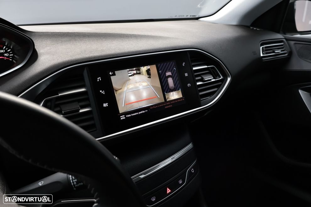 Peugeot 308 SW 1.2 PureTech Style - 17
