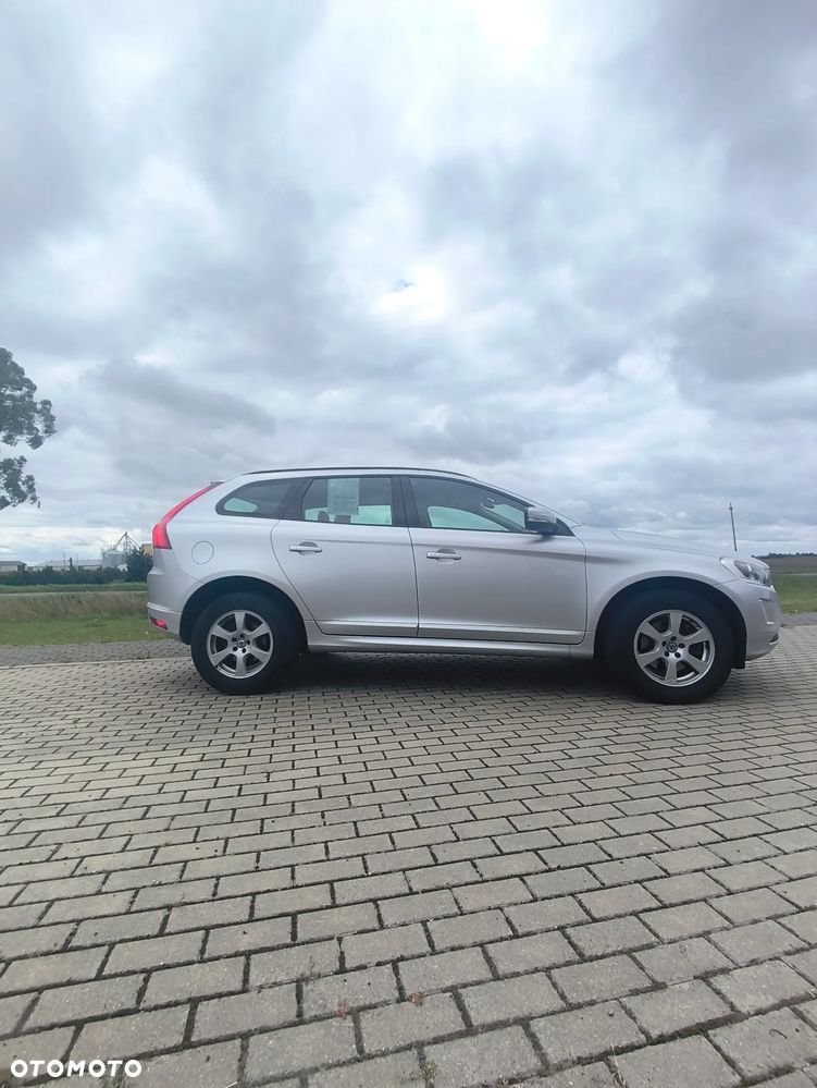 Volvo XC 60 D3 R-Design - 3