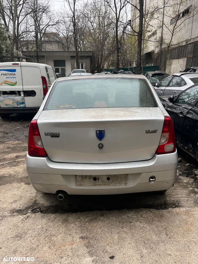 Dezmembrez Dacia Logan 1 gri argintiu 1,6 16v 2007 77kw 105CP - 5