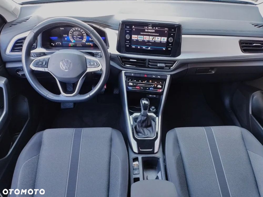 Volkswagen T-Roc - 8