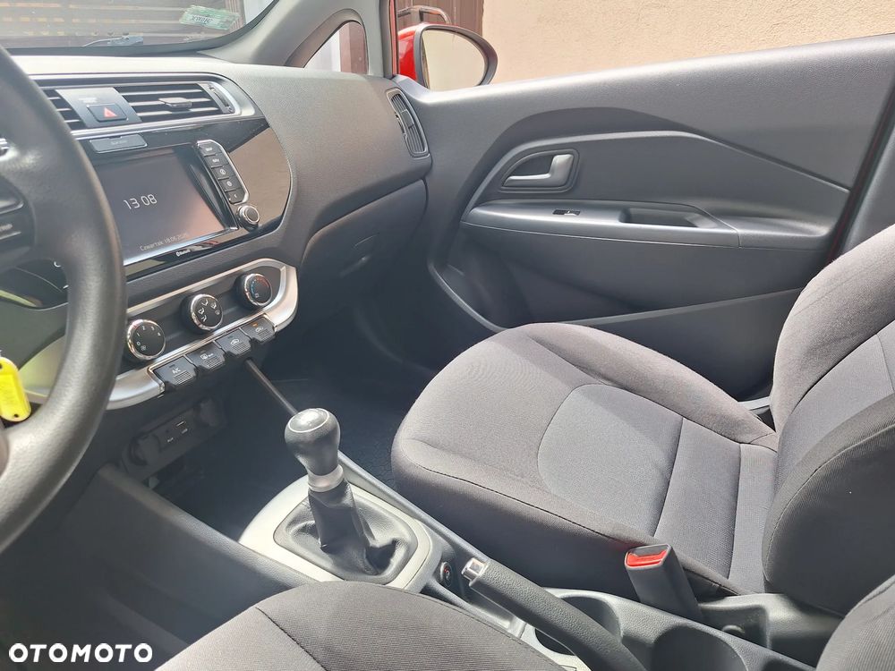 Kia Rio 1.2 L Business Line - 17