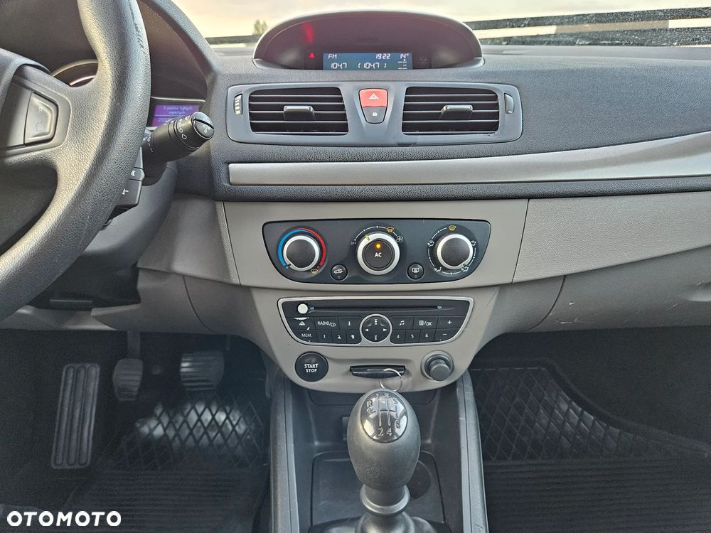 Renault Megane 1.5 dCi Expression - 24