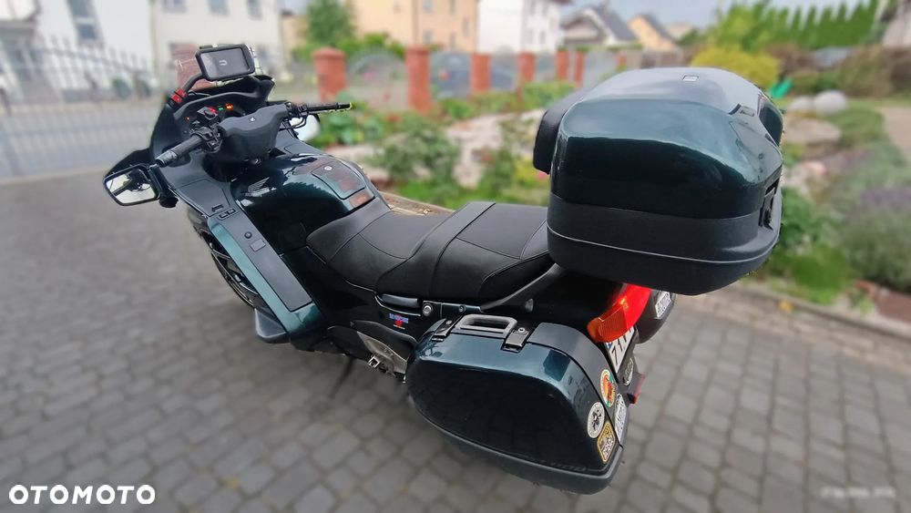 Honda ST - 25